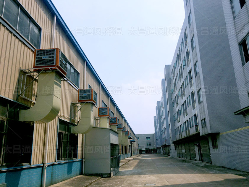 車間降溫方案配置節(jié)能環(huán)?？照{(diào)，使用效果沒話說